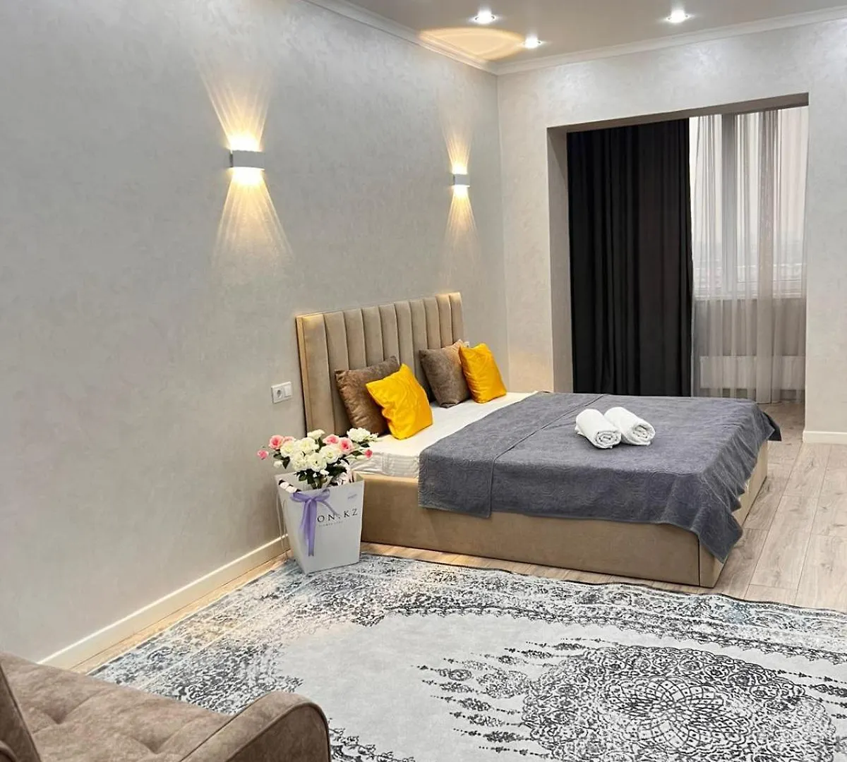 3-Х Комнатная Квартира Около Алматинских Гор Apartment